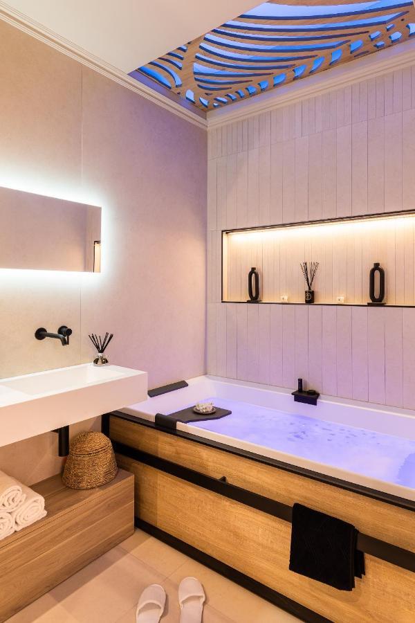 Host Inn Le Lumiere Spa & Cinema Lyon Zewnętrze zdjęcie